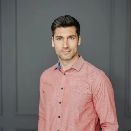 Travis Vulich Headshot